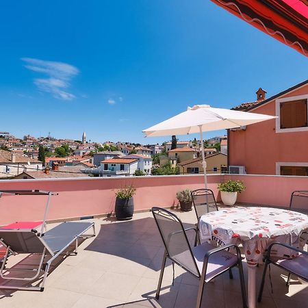 Dina Appartement Mali Lošinj Buitenkant foto